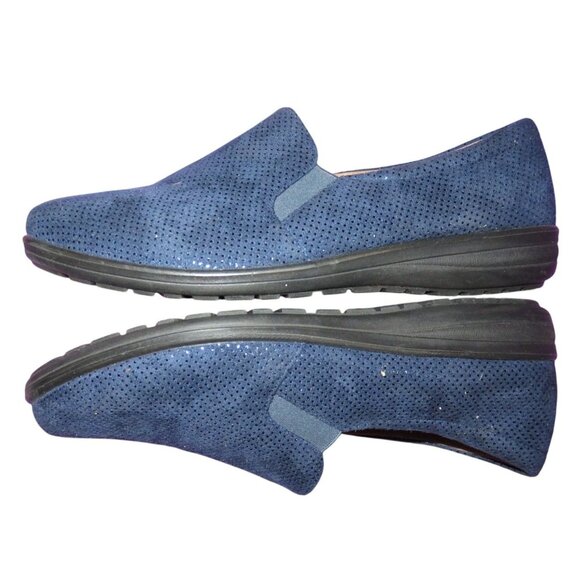 Clarks Collection Navy Blue Perforated Glitter Slip On Loafers Antifatigue - Picture 5 of 6